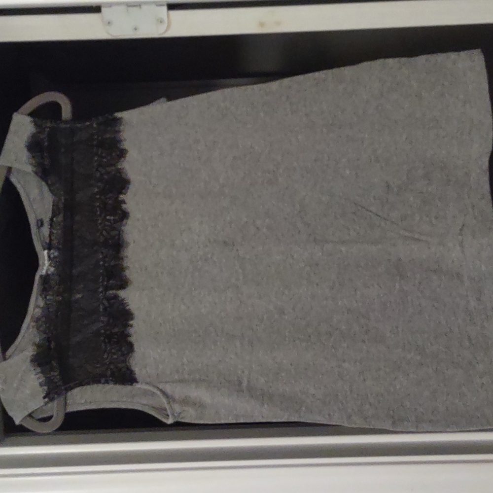 Cabi t shirt